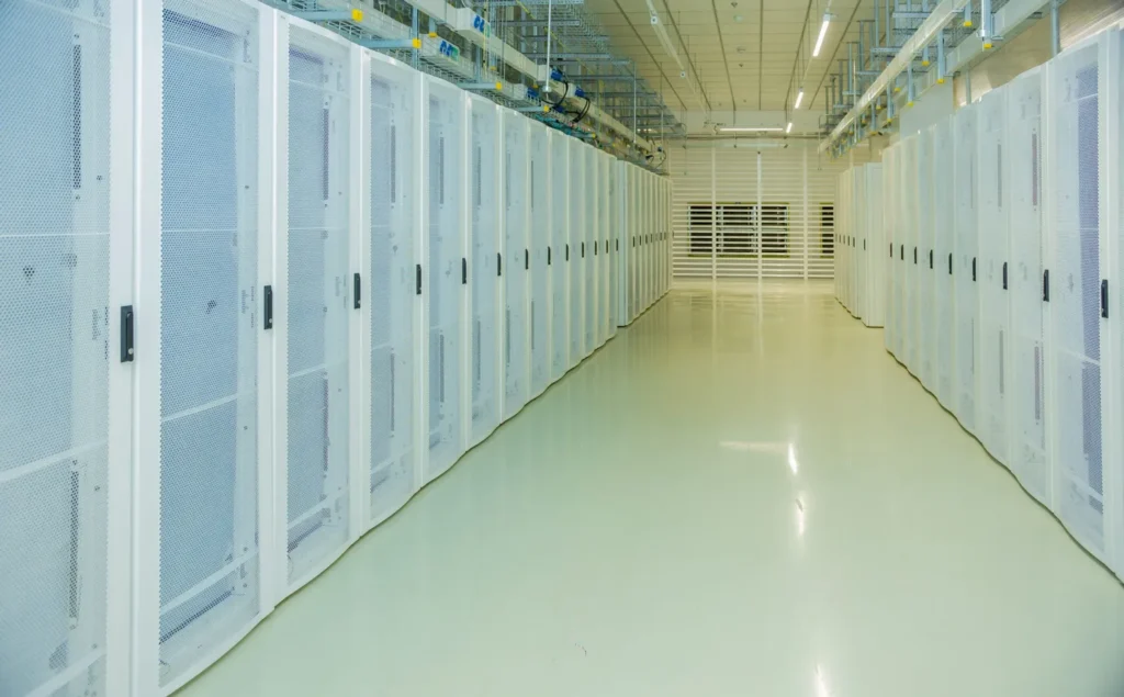 Keninvest ceo and ixafrica ceo for press release 3.webp.bv resized desktop.webp.bv